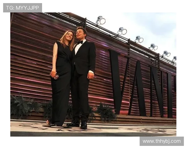 围绕南阳电影院展开的一段跨越时代的光影人生传奇故事