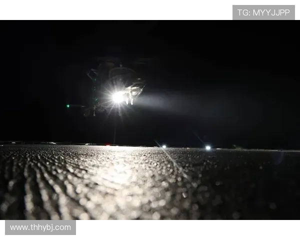 夜幕降临时的那些故事与秘密揭晓在月光下的迷离瞬间